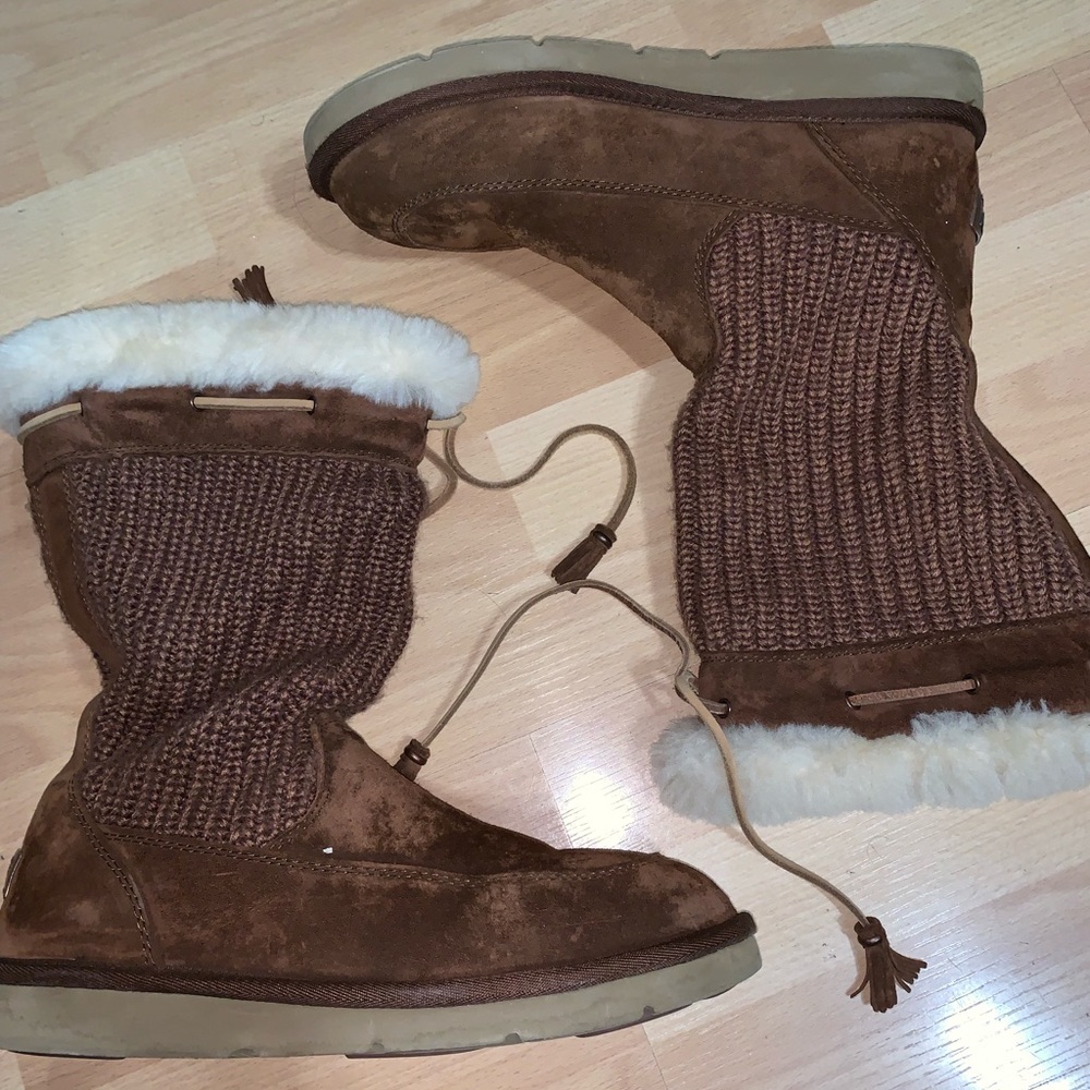 Knit brown UGG boots